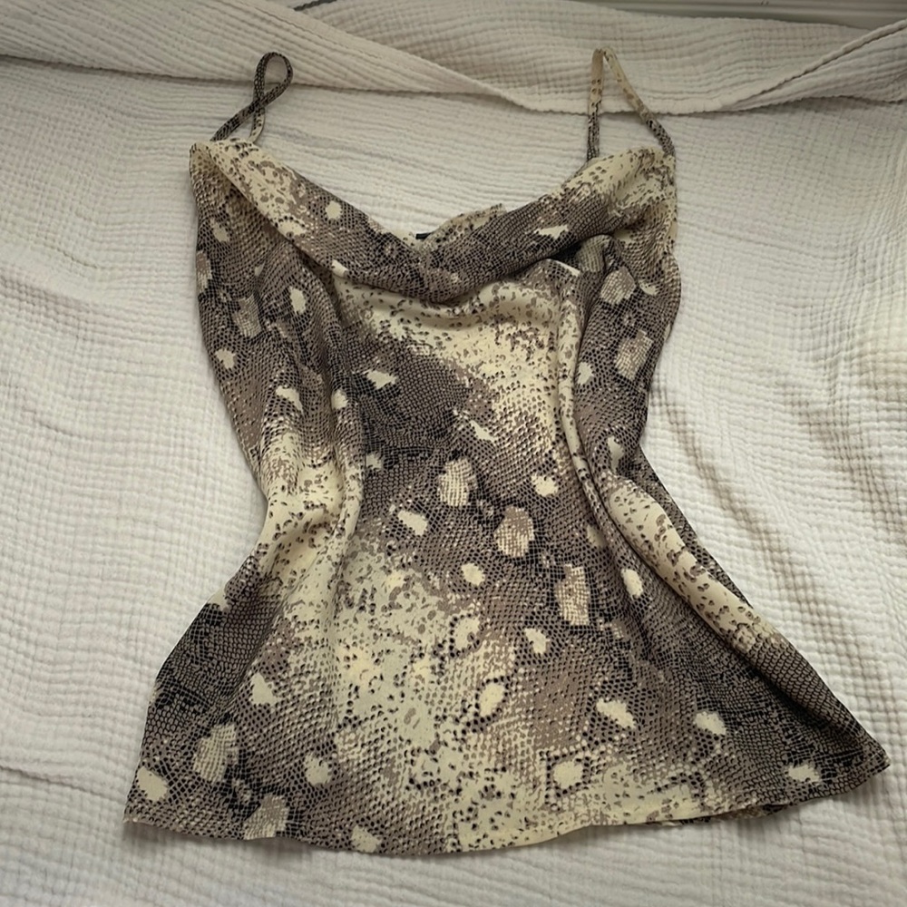Snake skin flowwy top